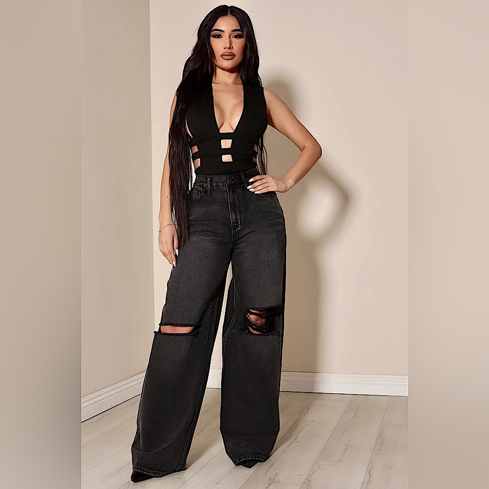 Fashion Nova Women’s Sleeveless Cutout Bodysuit - Black XL